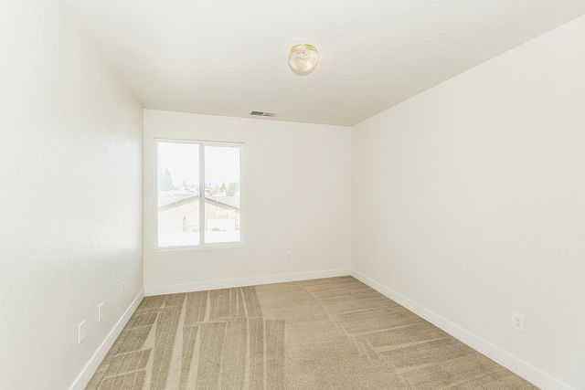 2721 Holland Avenue, Clovis, CA 93611