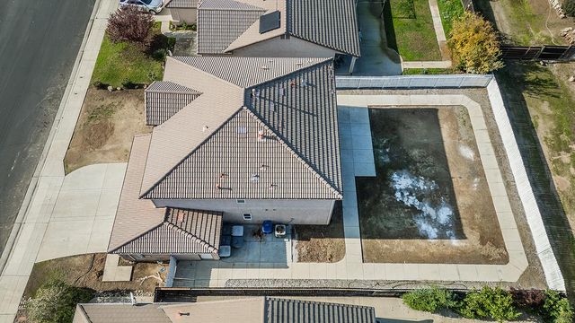 2721 Holland Avenue, Clovis, CA 93611