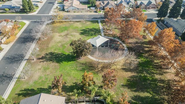 2721 Holland Avenue, Clovis, CA 93611