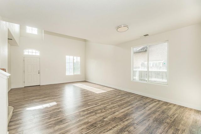 2721 Holland Avenue, Clovis, CA 93611