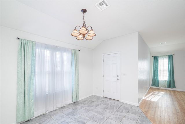 606 W Pittsfield Street, Siloam Springs, AR 72761