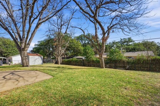 5612 Roberts Drive, Waco, TX 76710