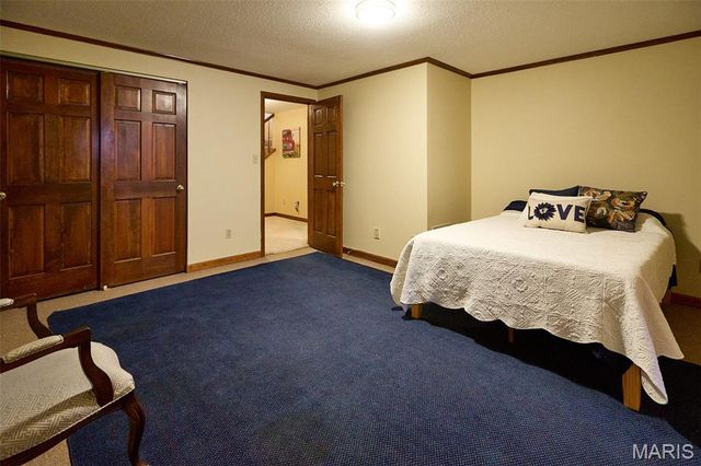 2925 Westborough Drive, St Charles, MO 63301