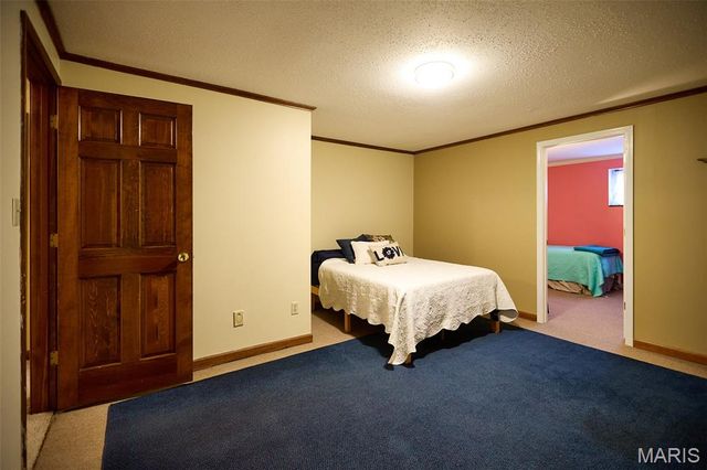 2925 Westborough Drive, St Charles, MO 63301