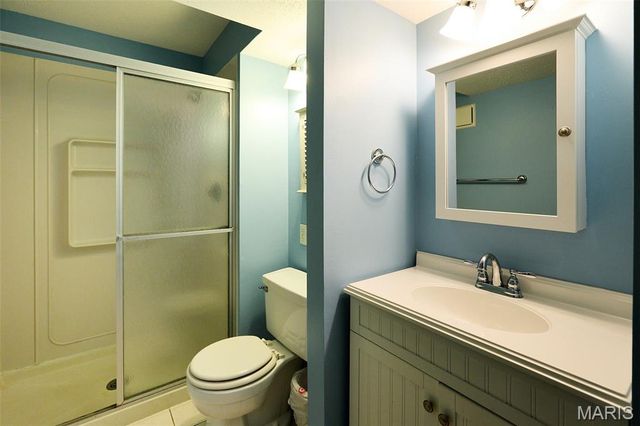 2925 Westborough Drive, St Charles, MO 63301