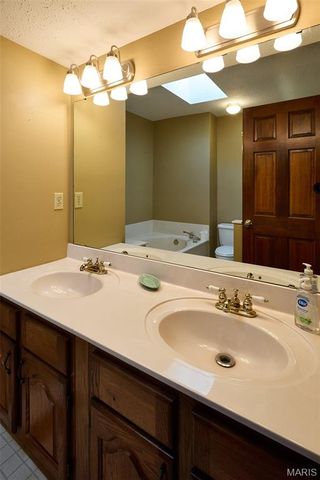 2925 Westborough Drive, St Charles, MO 63301