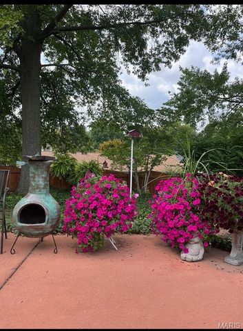 2925 Westborough Drive, St Charles, MO 63301