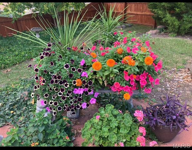 2925 Westborough Drive, St Charles, MO 63301