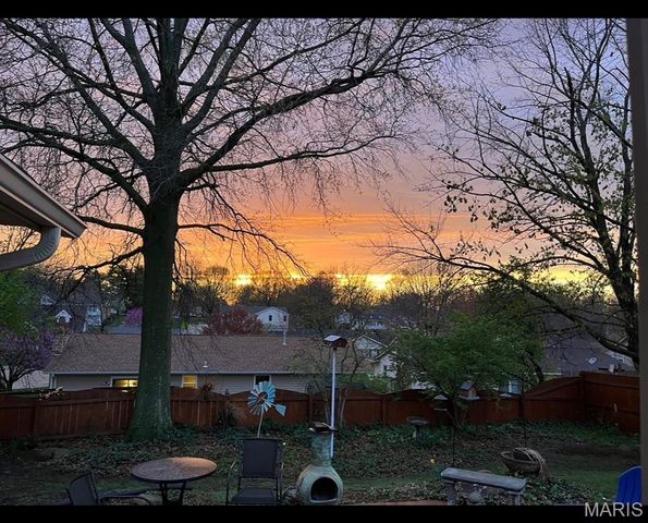 2925 Westborough Drive, St Charles, MO 63301