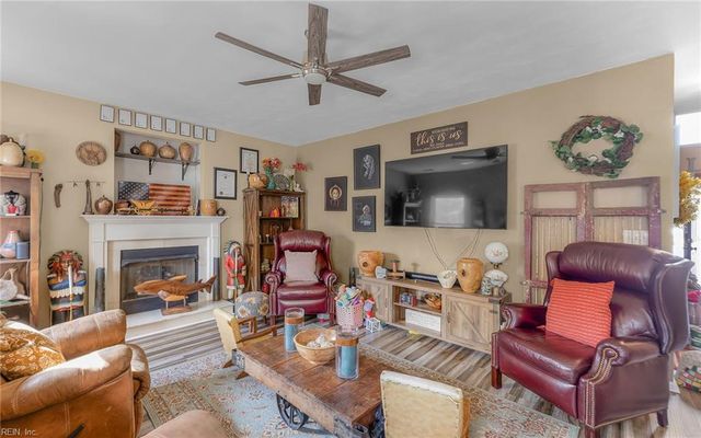 206 Gum CT, Suffolk, VA 23435