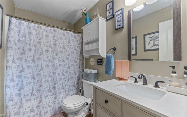 206 Gum CT, Suffolk, VA 23435