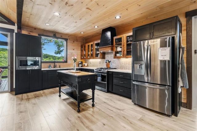 254 Leatherwood Mountain Road, Ellijay, GA 30540