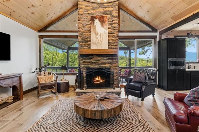 254 Leatherwood Mountain Road, Ellijay, GA 30540