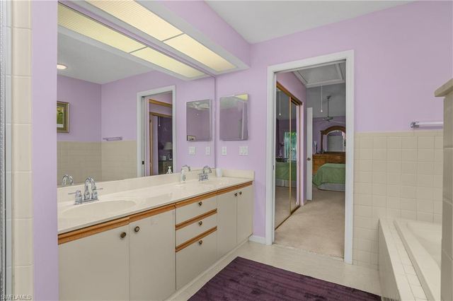 21705 Sungate CT, Estero, FL 33928