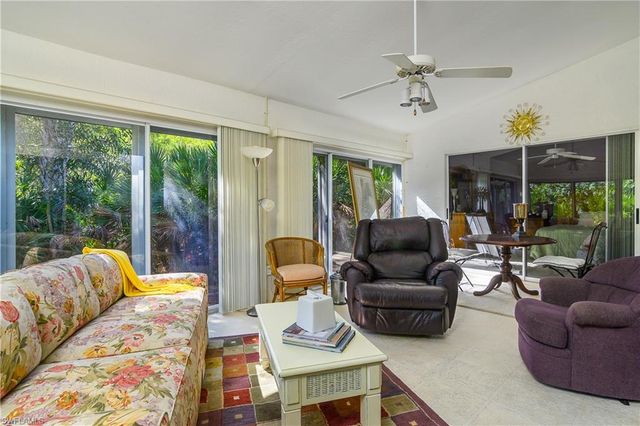 21705 Sungate CT, Estero, FL 33928