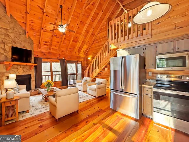 571 Jones Creek Road, Ellijay, GA 30540