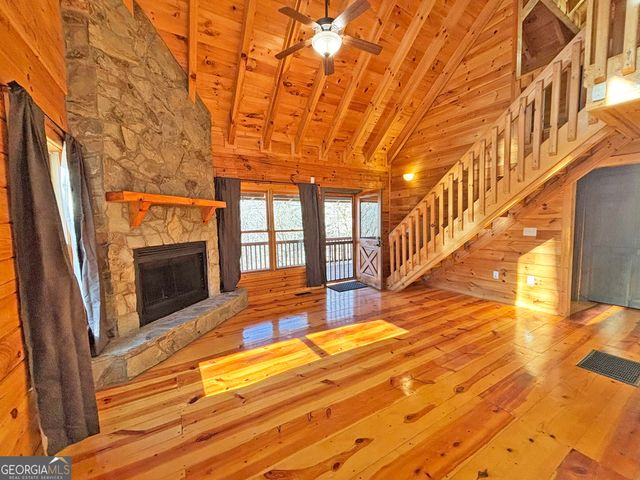571 Jones Creek Road, Ellijay, GA 30540