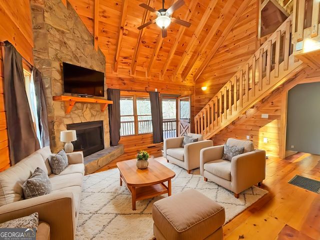 571 Jones Creek Road, Ellijay, GA 30540