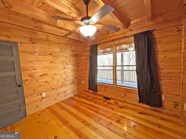 571 Jones Creek Road, Ellijay, GA 30540