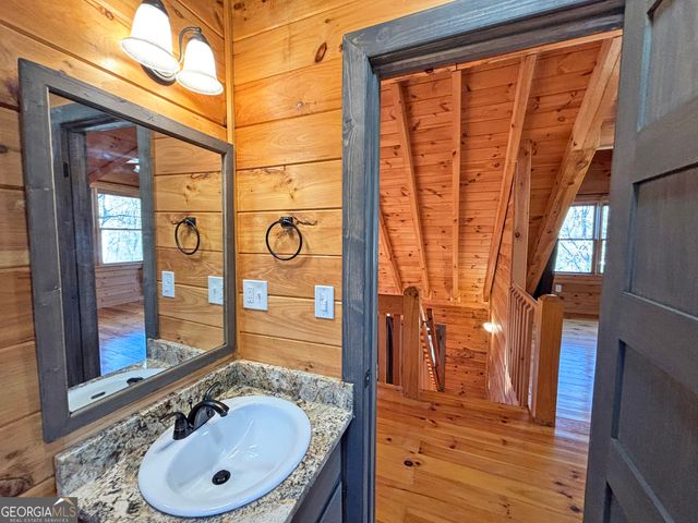 571 Jones Creek Road, Ellijay, GA 30540