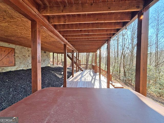 571 Jones Creek Road, Ellijay, GA 30540