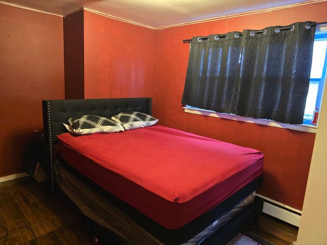 1949 BURR OAK Avenue, Blue Island, IL 60406