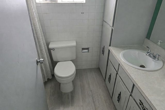 1949 BURR OAK Avenue, Blue Island, IL 60406