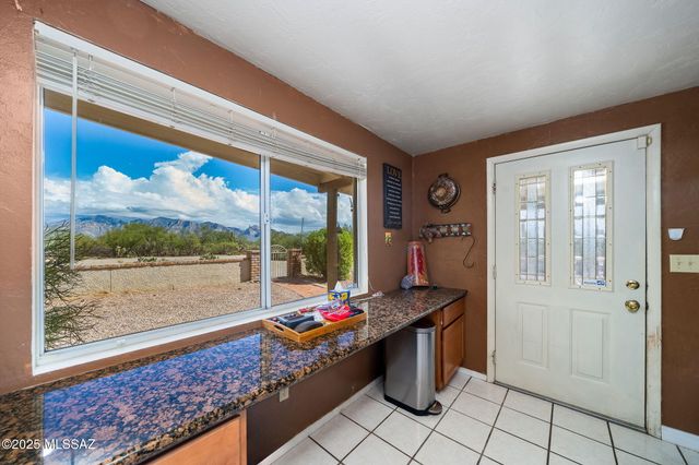 2350 W Sunkist Road, Tucson, AZ 85755