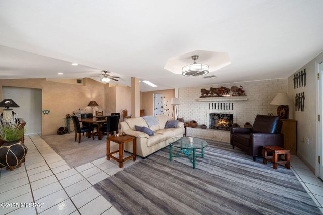 2350 W Sunkist Road, Tucson, AZ 85755