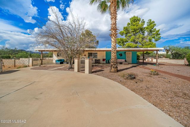 2350 W Sunkist Road, Tucson, AZ 85755