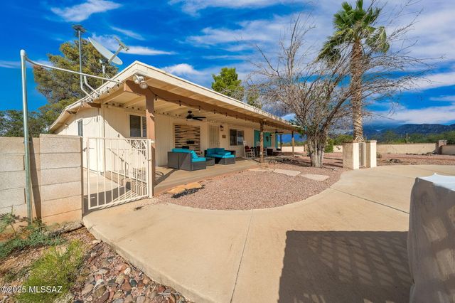 2350 W Sunkist Road, Tucson, AZ 85755