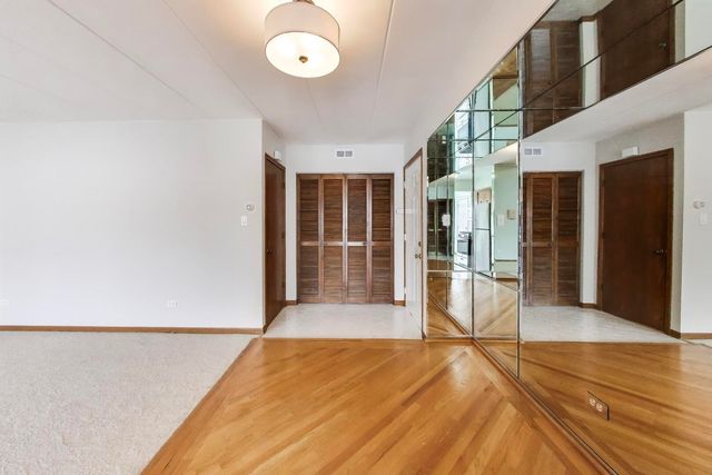 4932 Circle Court 502, Crestwood, IL 60418