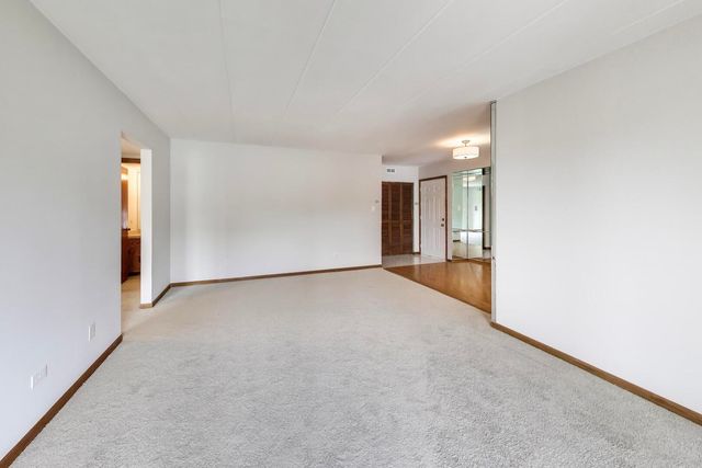 4932 Circle Court 502, Crestwood, IL 60418