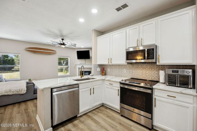 86126 REMSENBURG Drive, Fernandina Beach, FL 32034