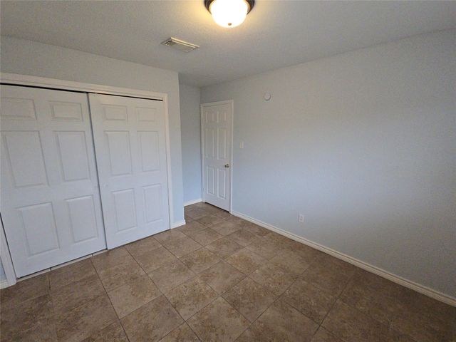 13806 Long Glen Drive, Houston, TX 77039