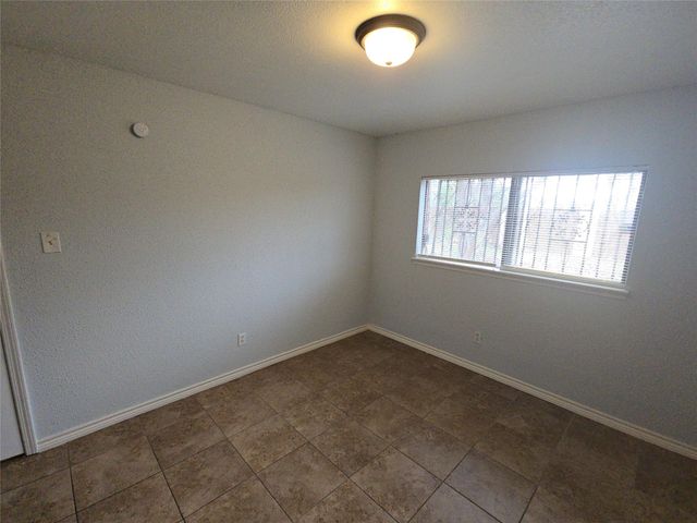 13806 Long Glen Drive, Houston, TX 77039