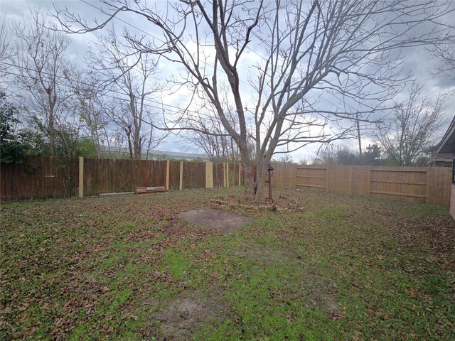 13806 Long Glen Drive, Houston, TX 77039