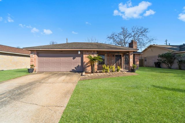 13806 Long Glen Drive, Houston, TX 77039