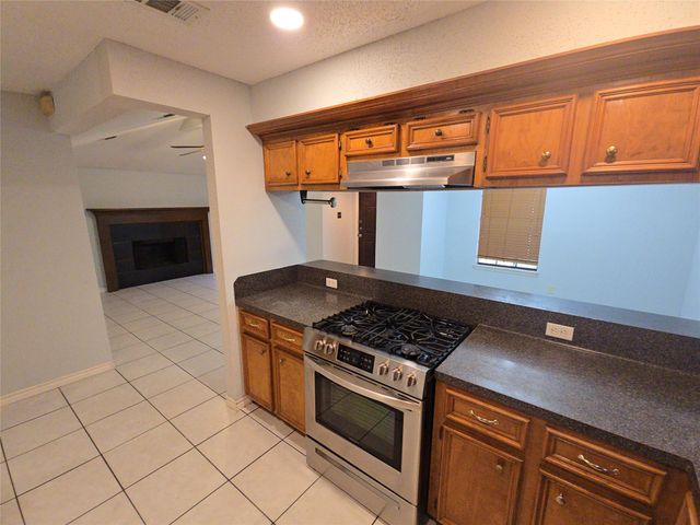 13806 Long Glen Drive, Houston, TX 77039