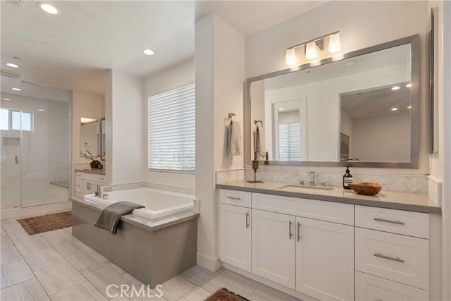 310 Costa Bella Court, Costa Mesa, CA 92627