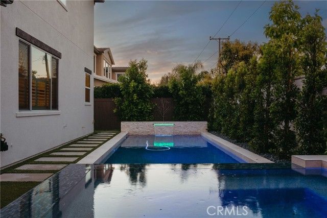 310 Costa Bella Court, Costa Mesa, CA 92627