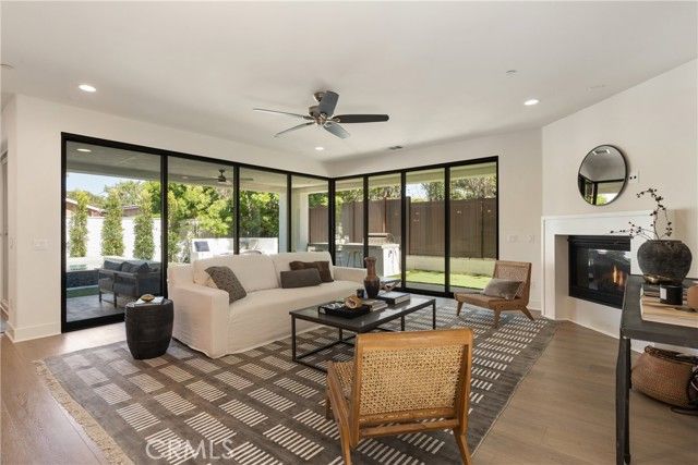 310 Costa Bella Court, Costa Mesa, CA 92627