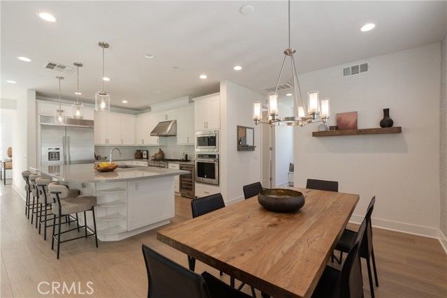 310 Costa Bella Court, Costa Mesa, CA 92627