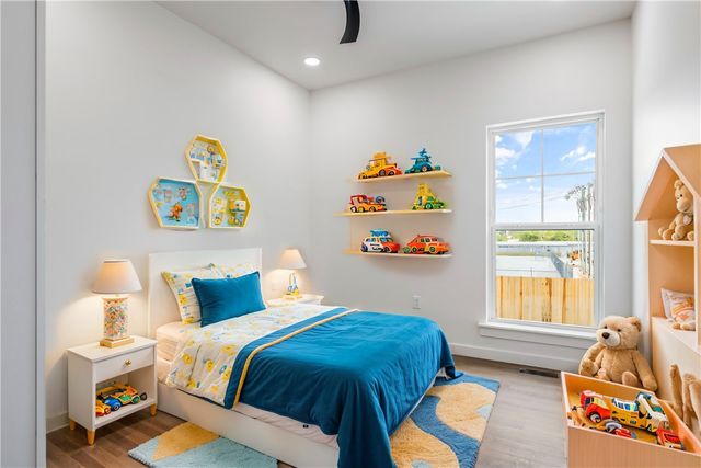 947 SE 10th Street, Bentonville, AR 72712