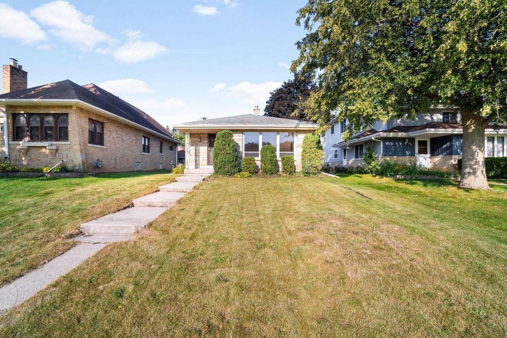 4321 N 99th STREET, Wauwatosa, WI 53222