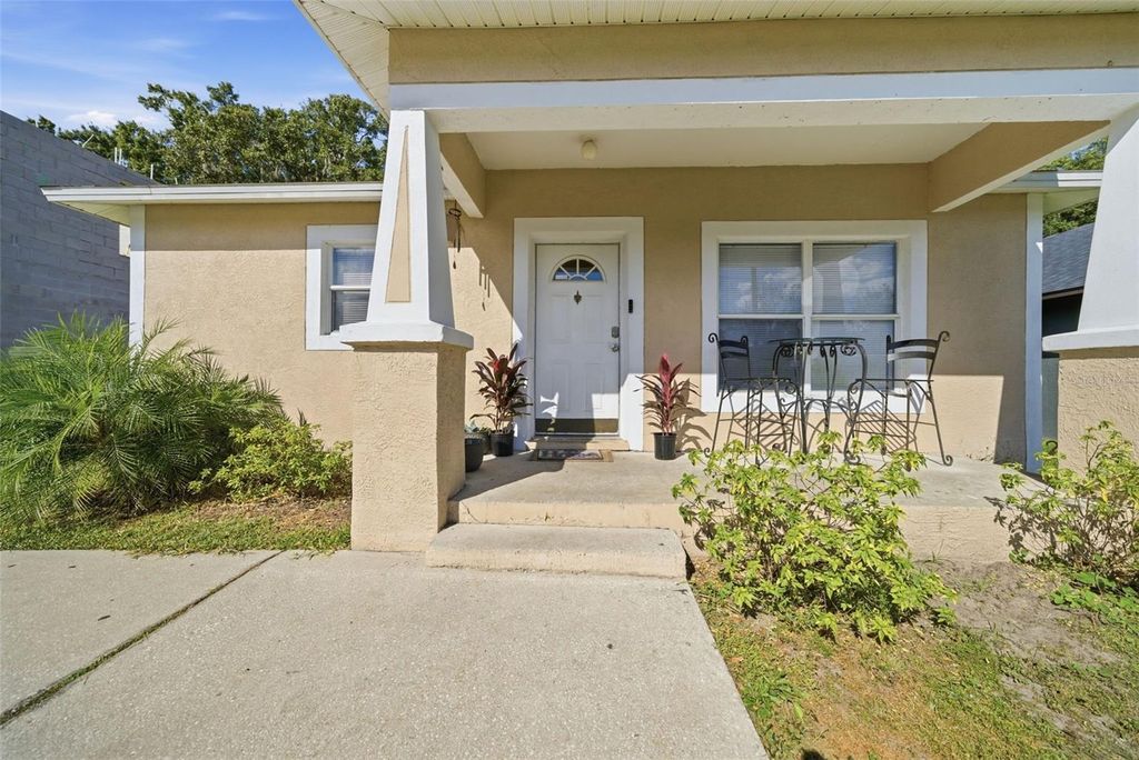 1306 E CHURCH STREET, Plant City, FL 33563