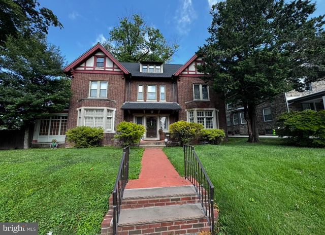 725 E VERNON RD, Philadelphia, PA 19119