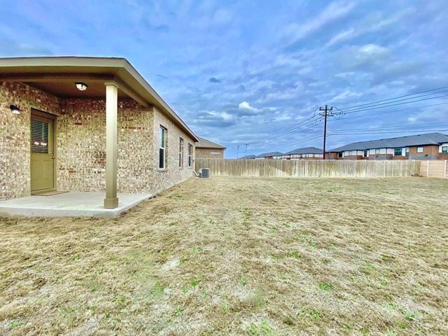 2721 Bridekirk DR, Round Rock, TX 78664