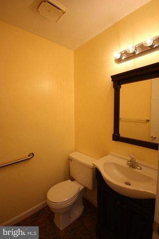 3920 BRADWATER ST, Fairfax, VA 22031