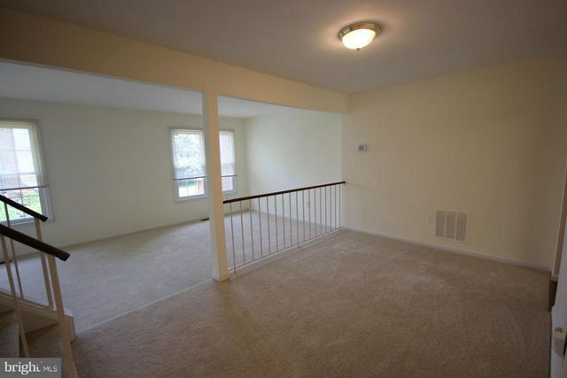 3920 BRADWATER ST, Fairfax, VA 22031